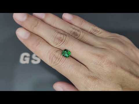Garnet tsavorite Vivid Green cushion cut 2.02 carats, Africa Video  № 1