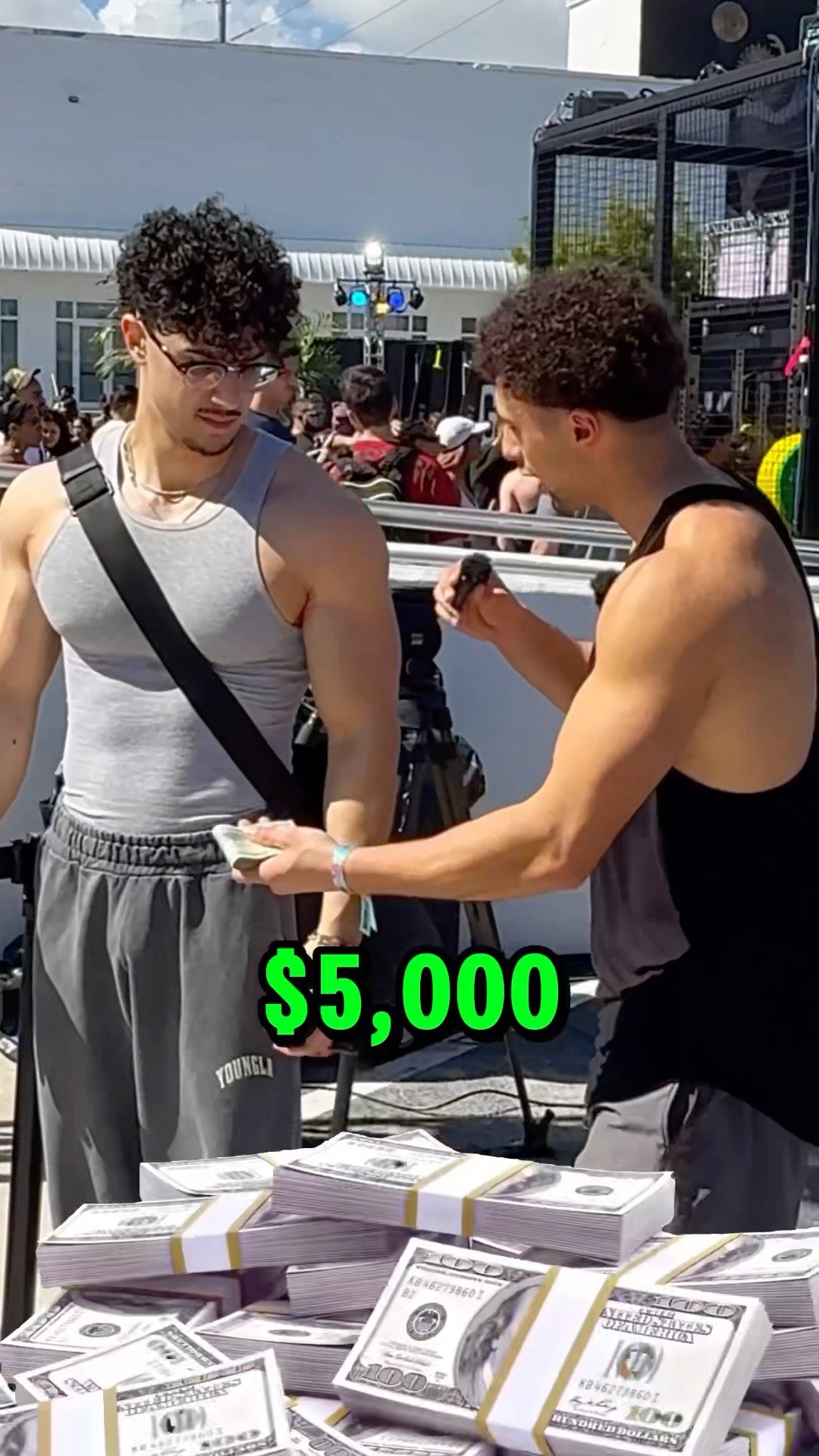 Can ​⁠@Hussein.fht1 do more pull-ups for $5,000??⁉️