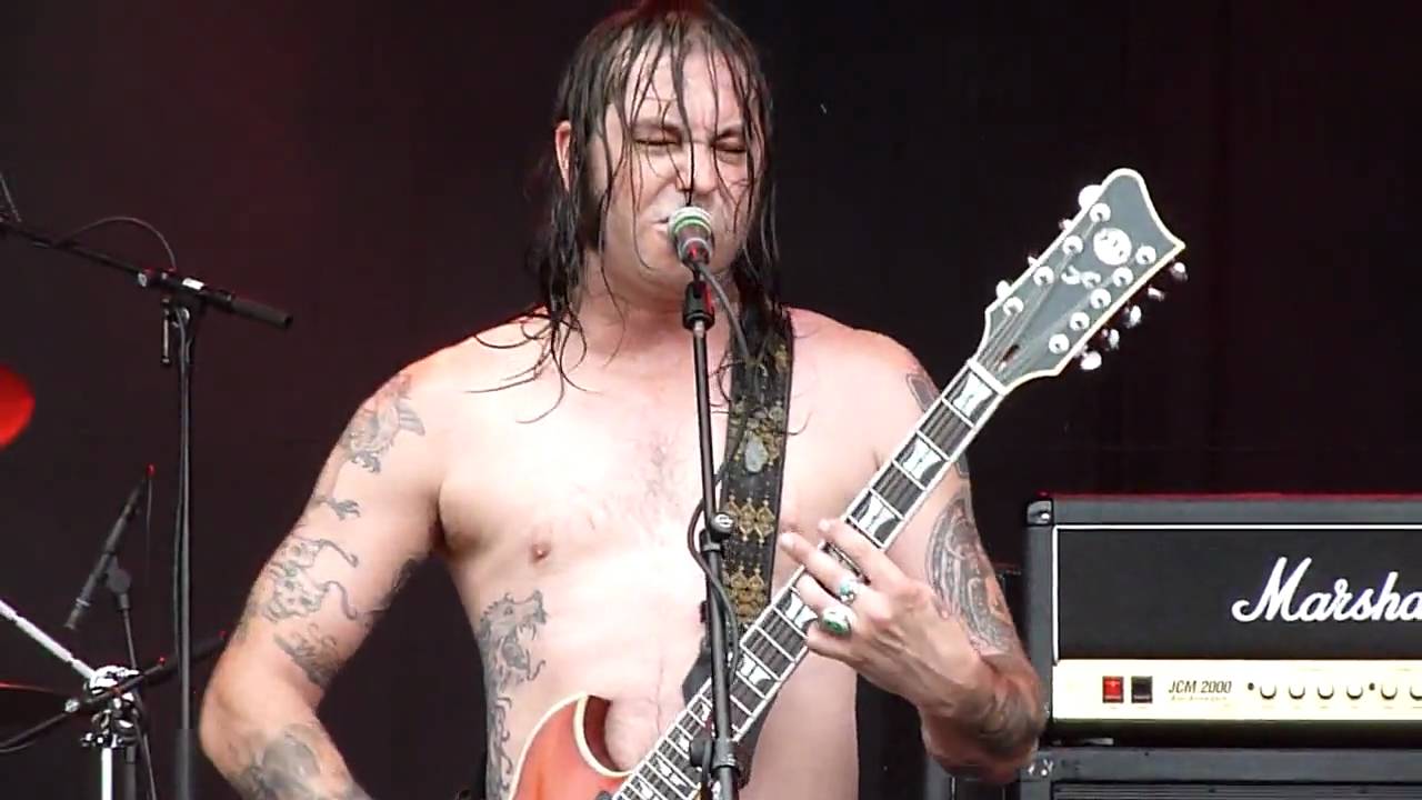 High on Fire - Snakes for the Divine (Live at Sweden Rock, June 11th, 2010)