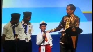 Anak SD Salah Sebut  Ikan KONT*L di depan Jokowi
