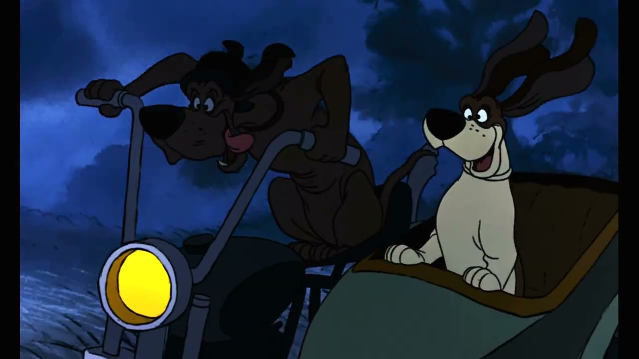 The Aristocats (1970) - Lafayette And Napoleon Attack Edgar [UHD] - YouTube