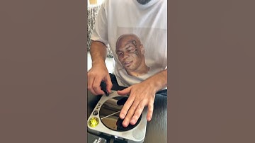 Scratching on WOW Machine with an incredible view of Tokyo 🇯🇵 ❤️