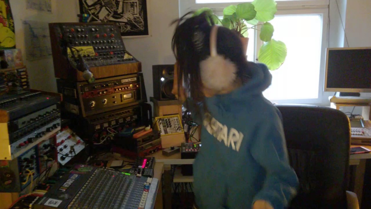 Kiki Hitomi checking WaqWaq Kingdom LP test press