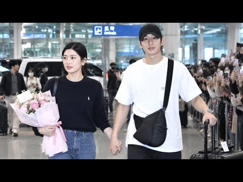 It's Happening Live! Jung Hae In Caught Holding Jung So Min’s Hand at Airport
