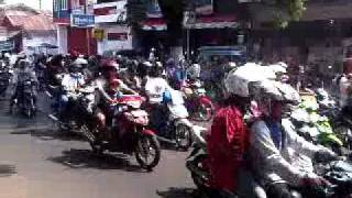 Konvoi AREMANIA 11 Agustus 2010 melintas di Jl. S. Supriadi ( Teguh - Malang )