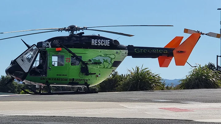 ZK-HCX (CFL12) arriving at waikato Hospital