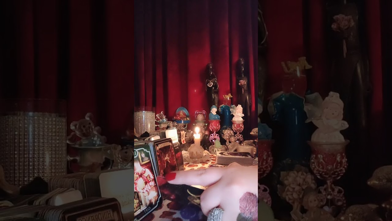 برج الدلو حبيب يخفي نواياه تجاهك و لكنه يحمل لك من الحب ما يفوق الوصف❤️‍🔥لأحدهم انت السعاده لقلبه🥰