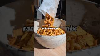 Ranch Chex Mix is the perfect fall football snack! #snack #gameday
