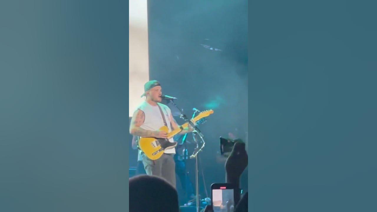 Zach Bryan live from MetLife Stadium,  tour ￼#live #zachbryan #trending