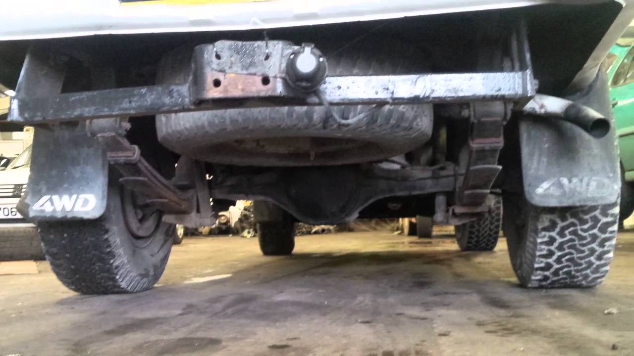 Mitsubishi L200 2.5TD Pickup MK2 with Manual Diesel Pump Available for