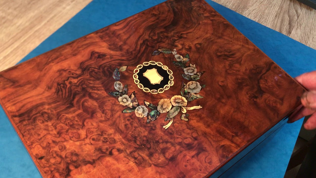 Antique Victorian Walnut Box