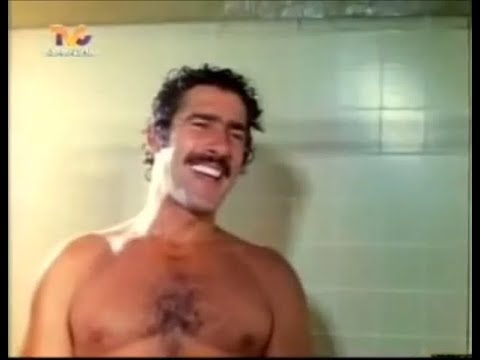 Andrés García: SHIRTLESS (El Día del Compadre, 1983)