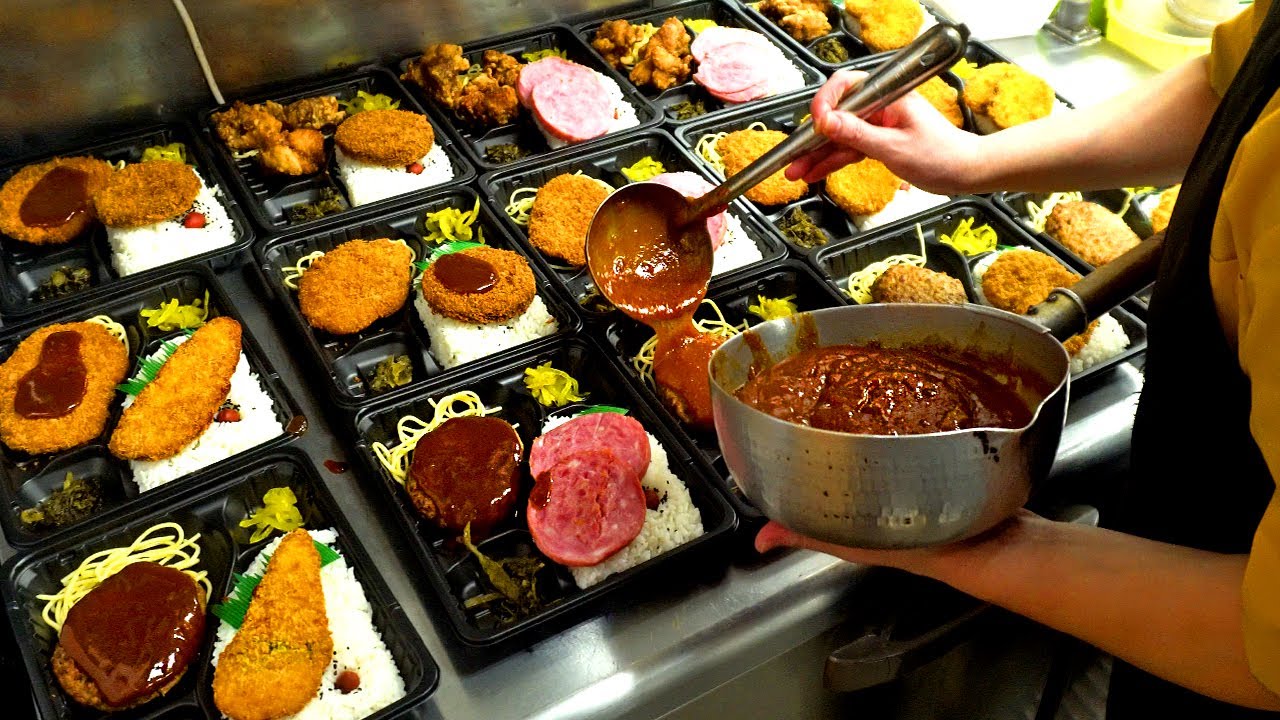 Fried Food Paradise Runs 24hrs a DAY! A GIANT 1KG Bento for a tiny PRICE! Japanese Food | Tokyo