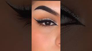 Easy silver and black eyeliner toturial ✨#rachu #eyelinertoturial #silvereyemakeup #shorts #trend
