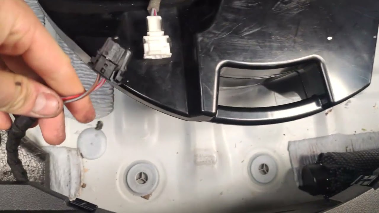 Seat Leon 5F Subwoofer Upgrade Audi Q3 Bose BESCHREIBUNG LESEN YouTube