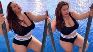 Costina Munteanu - Plus Size Model | Trendy Fashion | Plus Size Outfit Ideas