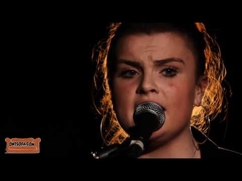 Lucy Borgen - Shark in the Water (V V Brown cover) - Ont' Sofa Sessions