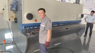 Download Lagu Guillotine type hydraulic shearing machine with Cooling system ,lubrication,shear angle,blade gap MP3
