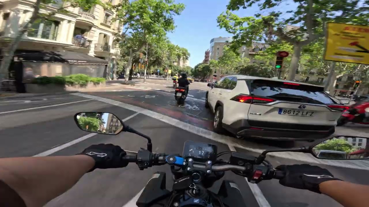 “Barcelona Streets + Honda CB650R E-Clutch = Perfection!”