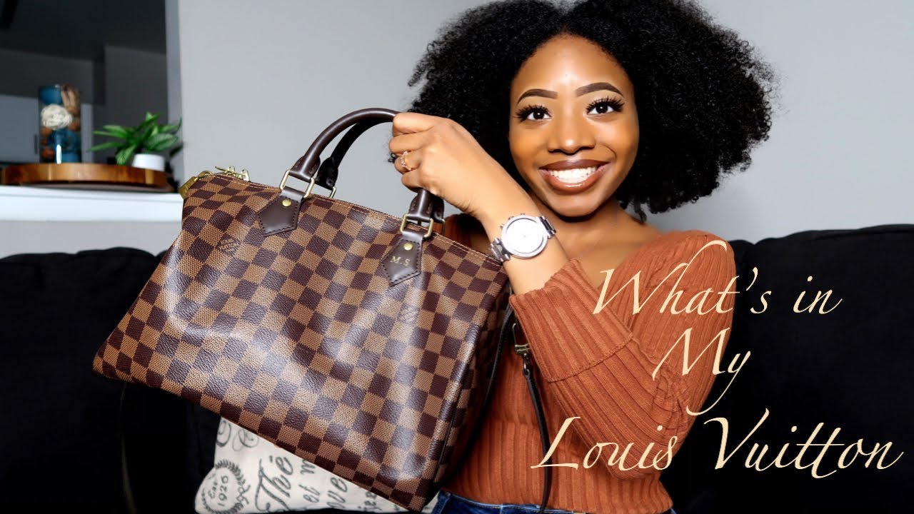 What's In My Bag?! Louis Vuitton Bandouliere Speedy 30 Monogram