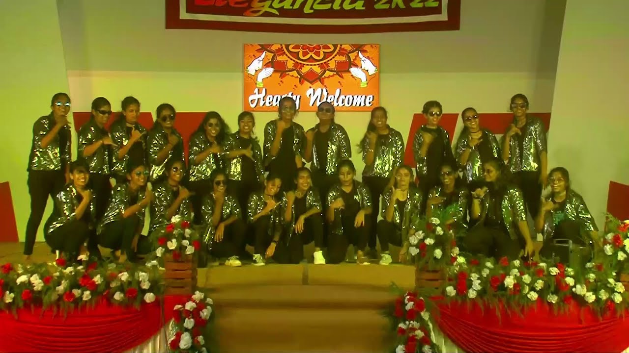 Fusion Dance | Girls | Class 10 | Annual Day 2K22 - YouTube