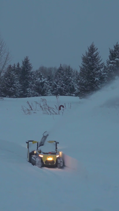 Robot Clears Snow While I Sleep