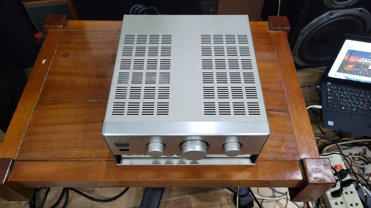 Onkyo A-922M Amplifier: Top Tier for Bookshelf Speaker Pairings