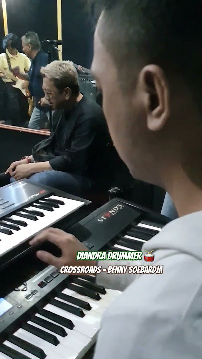 Manggung Sama Legend  Alternative Rock  Indonesia Benny Soebardja Giant Step / Shark Move