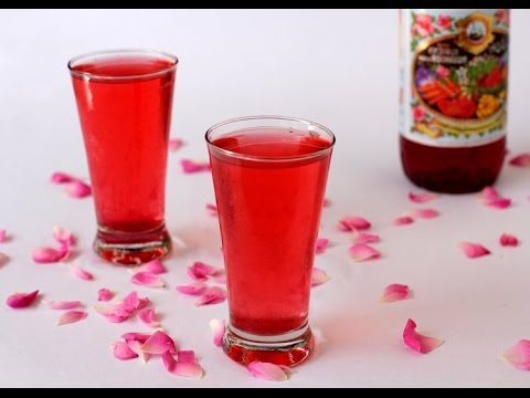 how-to-make-rooh-afza-summer-special/refreshing-drink-of-rooh-afza-recipe-in-hindi