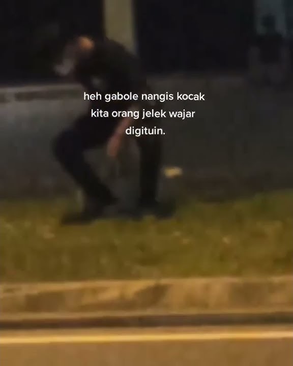 Nasib orang jelek emang gitu boyy