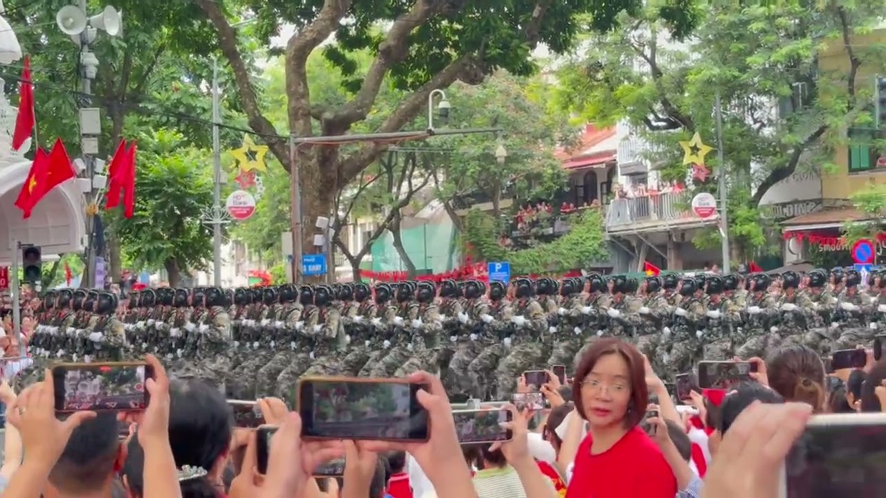 Diễu binh, diễu hành kỷ niệm 80 năm Cách mạng Tháng Tám thành công và Quốc khánh 2/9 [diễn tập]
