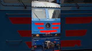 Один из самых красивых электровозов #ЧС6. #локомотив #эстетика #электровоз #москва #эксклюзив