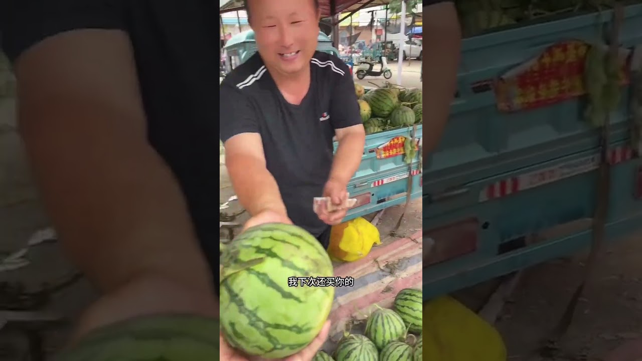 今天跟着老爸老妈赶集，感觉回到了小时候，你们多久没跟爸妈一起赶集了#农村生活 #农村赶大集 #抖音小助手 #记录真实生活