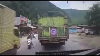 Lagu Minang sopir Batak sitokar kaliang yuk kita tonton lagunya.