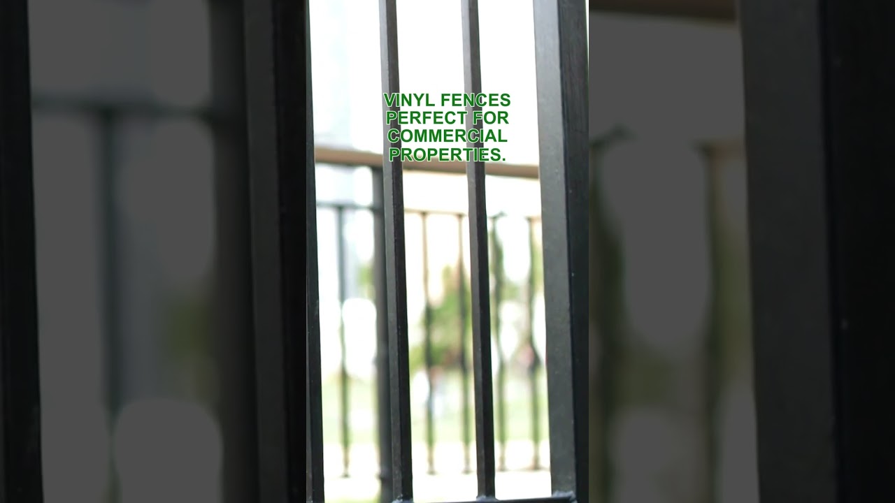 🌿 The Beautiful & DURABLE Choice: Vinyl Fences for Businesses! 🏢
