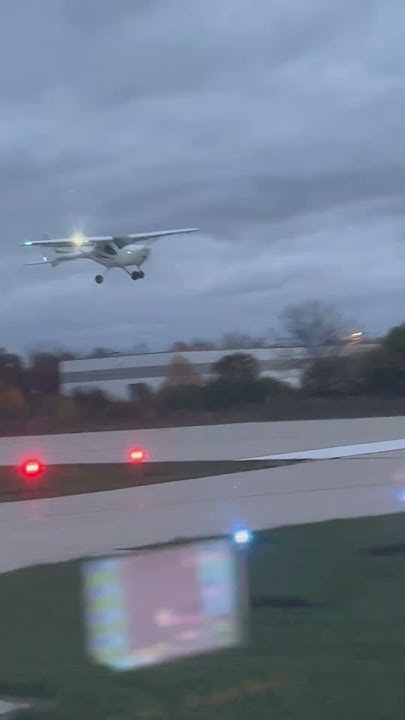 is schaumburg airport open july 4th