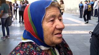 80-ամյա տատիկը որոշել է ուսումը շարունակել բուհում
