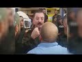 مواطن يهاجم أحد ضباط الأسد في درعا | لم الشمل