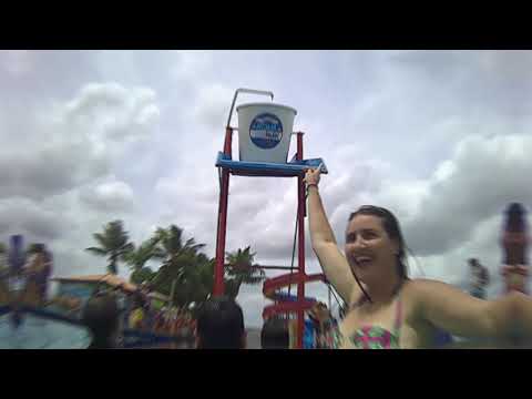 Vídeo: Aquapark Em Maryino - Descanso Dia E Noite