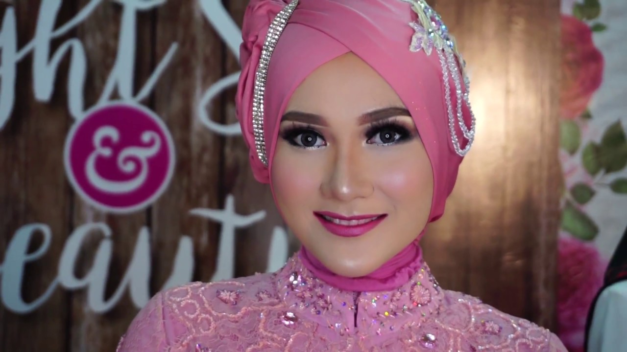 Makeup Demo Inivindy Feat Violetta Beauty Clinic Gresik YouTube