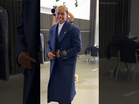 Our players try on and react to new AMIRI suits 😮‍💨 #shorts #fcbarcelona #lamineyamal