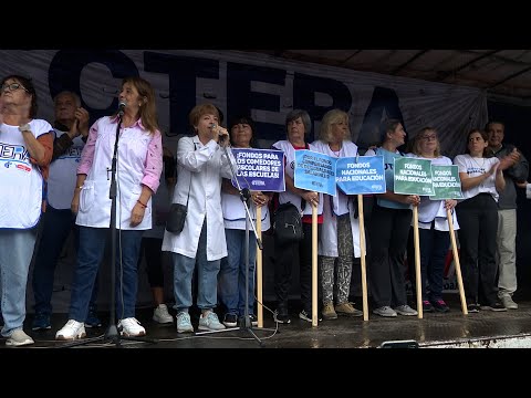 Docentes de Ctera realizan un paro en el inicio de clases en ocho distritos