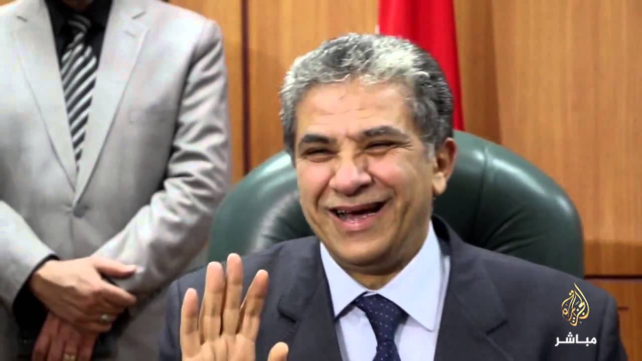 وزير البيئة المصري : تركيب حساسات بيئية الكترونية لمراقبة مخلفات المصانع