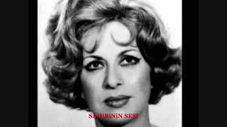 Gönül Akın - Gece Aya Bakıyorum Yüzünü Zannederek