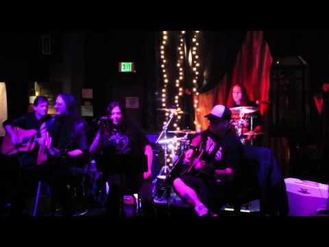 Kiss Unplugged - Heaven's on fire