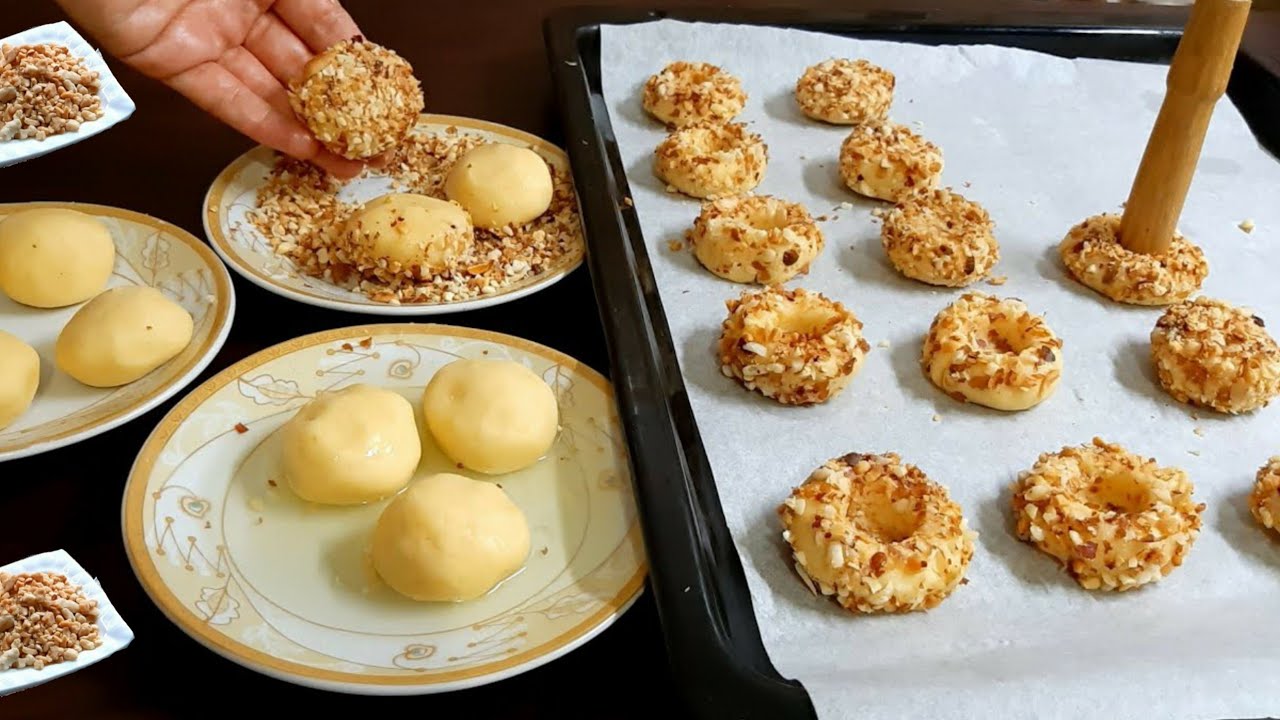 حلويات العيد ليعمرها تخطاك👌حلوة سهلة مرملة اقتصادية وبمكونات بسيطة بكمية وفيرة تدوب في فم ذوبااان😋