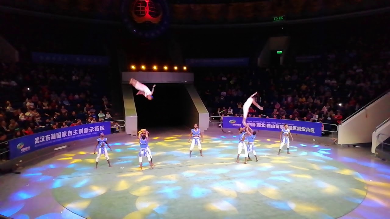 dire boys hand voltage