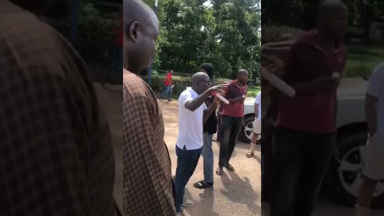 AAU STAFF UNION LAY SIEGE ON UNIVERSITY MAIN GATE