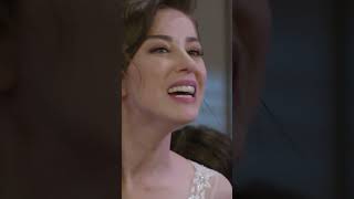 Ferit Le Quita El Vestido De Novia A Nazlı - Luna Llena