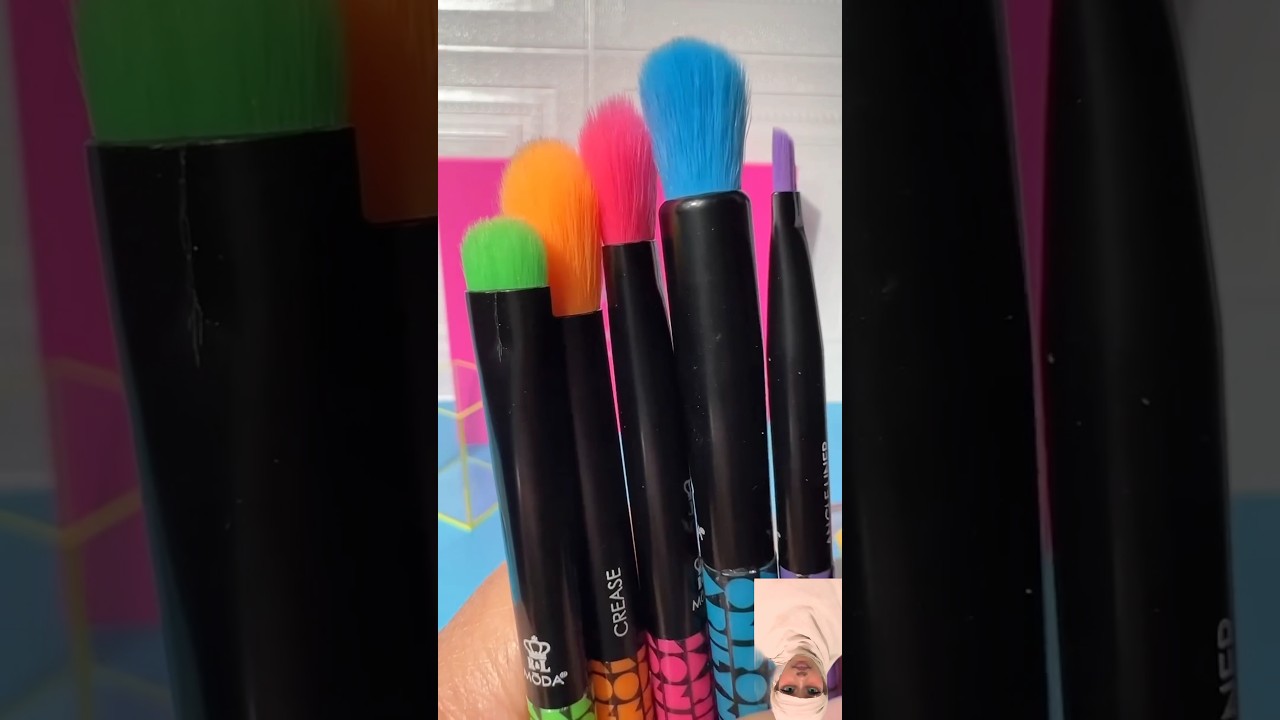 Makeup Brushes Moda Beauty